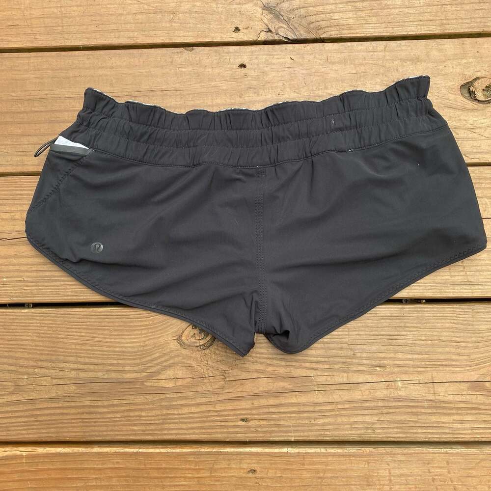 Lululemon Hotty Hot Reversible Running Shorts Black and White Abstract Print